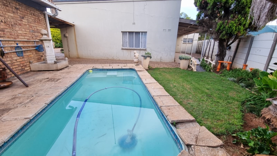 3 Bedroom Property for Sale in Potchefstroom South North West